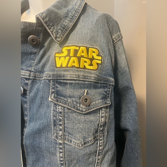 Her Universe STAR WARS Plus Women’s Mid- Blue Wash BD LS Denim Jacket Size 2 - Picture 3 of 16